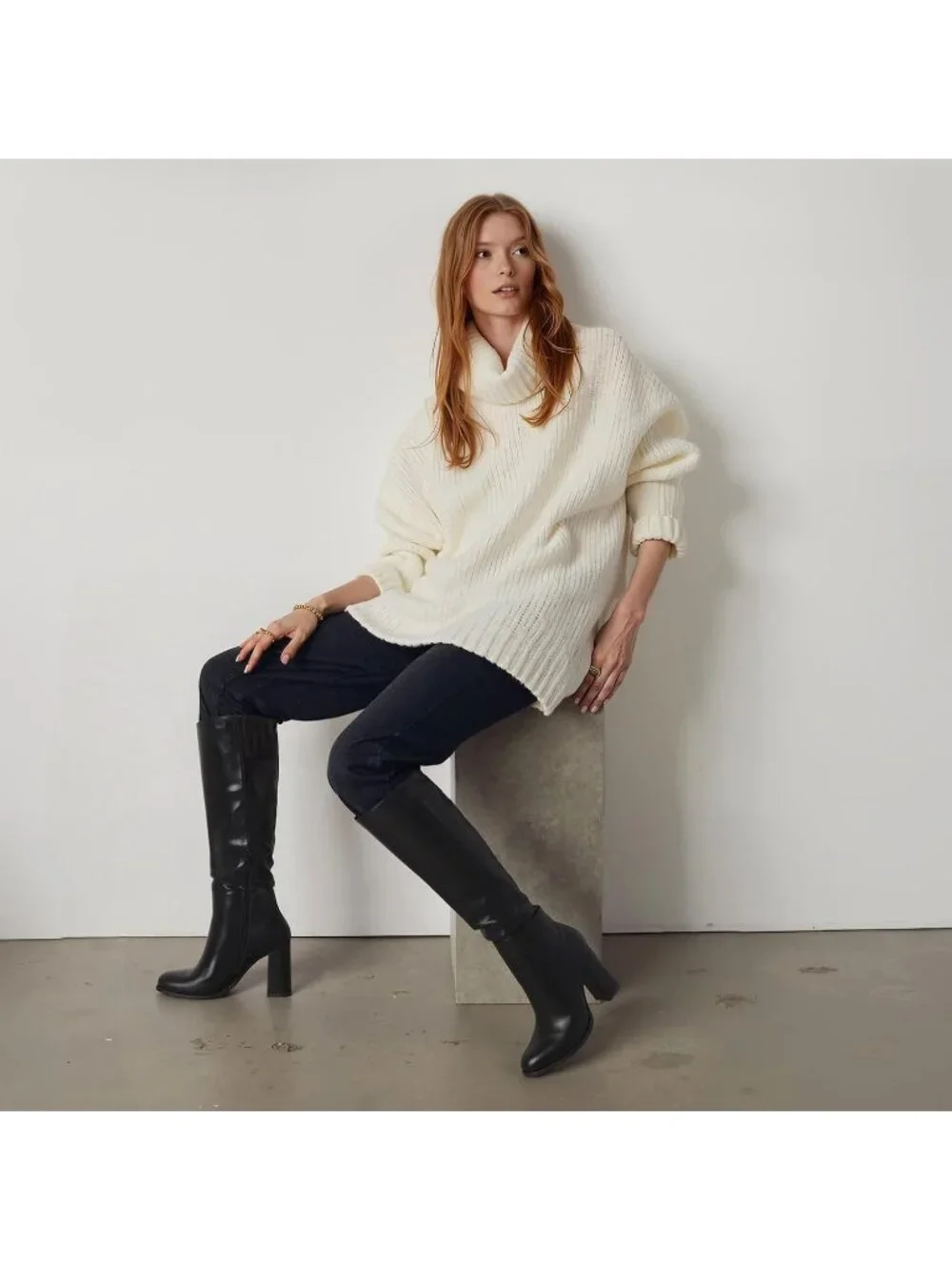 Women's Black Pu Chunky Heeled Round Toe Faux Suede Side Zipper Knee High Boots